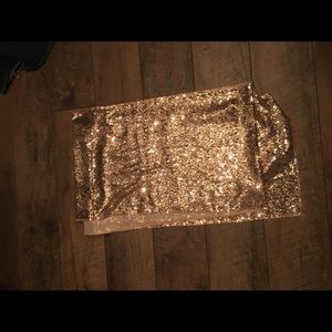 Rose gold table runner
